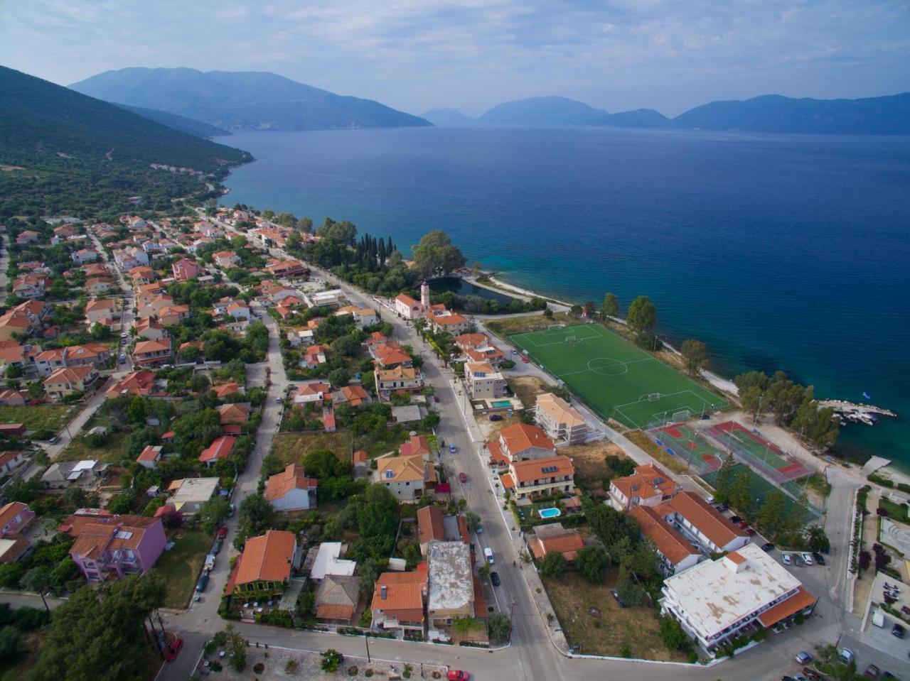 Kalypso Studios & Apartments Каравомилос Экстерьер фото